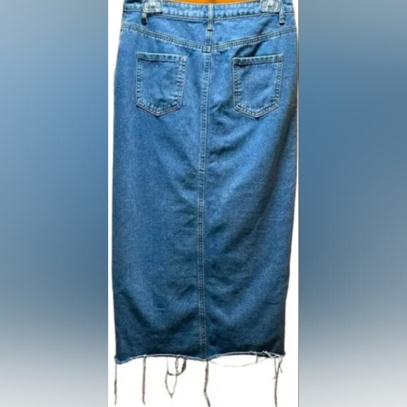 Happily Grey Asymmetrical Style Medium Blue Wash Frayed Hem Denim Maxi Skirt - Picture 7 of 11